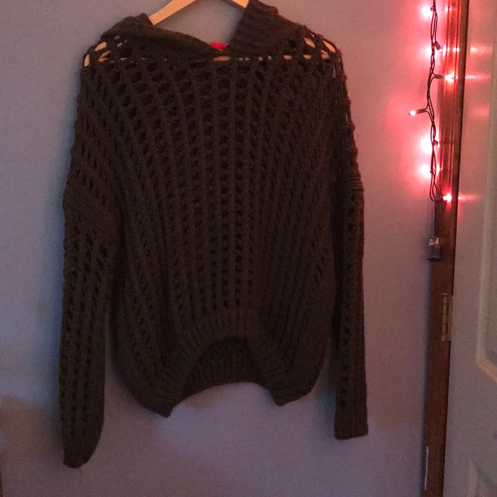 Hooded sweater